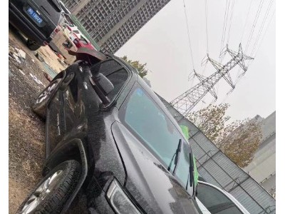 19年Jeep大切诺基小型车