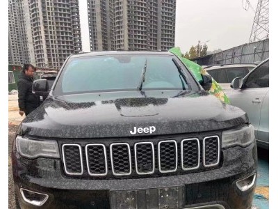 19年Jeep大切诺基小型车