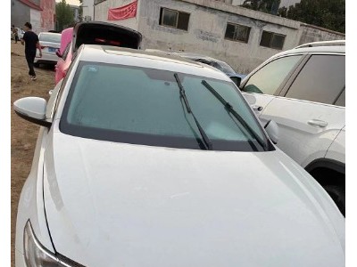 20年大众宝来小型车