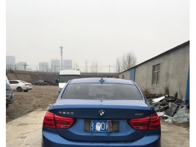 19年宝马宝马1系小型车