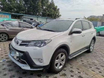 15年丰田RAV4荣放小型车