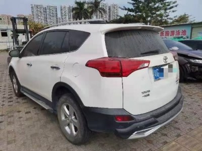 15年丰田RAV4荣放小型车