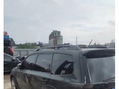 13年斯巴鲁森林人小型车