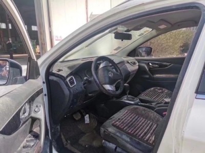 19年日产逍客小型车