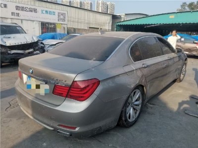 12年宝马宝马7系小型车
