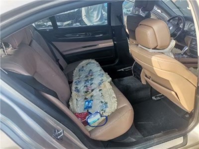 12年宝马宝马7系小型车