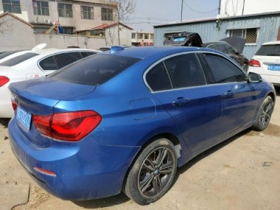 19年宝马宝马1系小型车