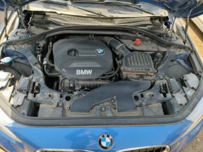 19年宝马宝马1系小型车