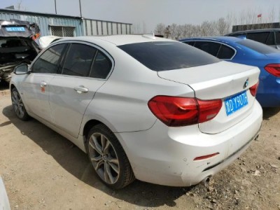 19年宝马宝马1系小型车
