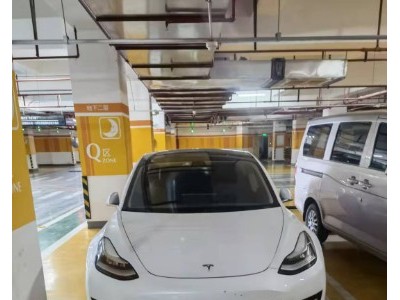 20年特斯拉MODEL 3中型车