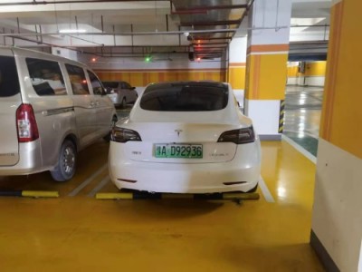 20年特斯拉MODEL 3中型车