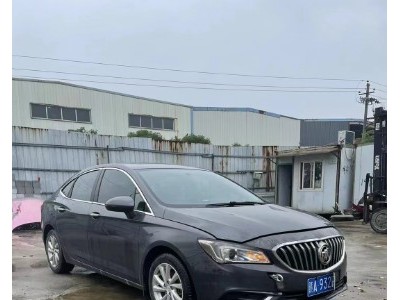 16年别克威朗中型车