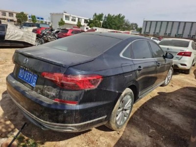 21年大众帕萨特小型车