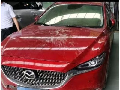 20年马自达阿特兹小型车