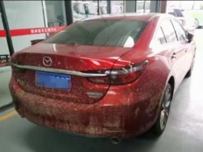 20年马自达阿特兹小型车