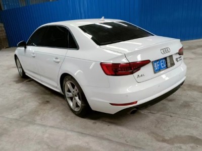 17年奥迪奥迪A4L小型车