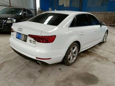 17年奥迪奥迪A4L小型车