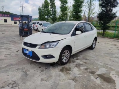 16年福特福克斯小型车