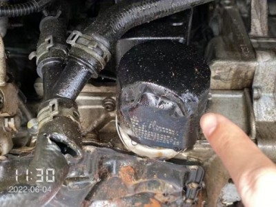 14年大众朗逸小型车
