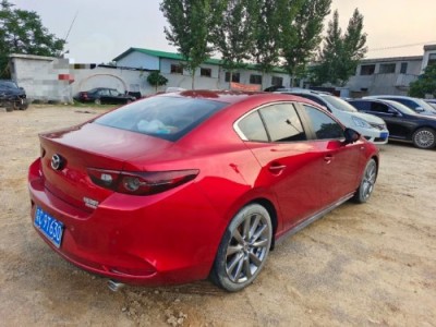 20年马自达马自达3 昂克赛拉小型车
