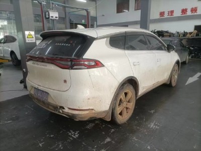 19年比亚迪唐SUV