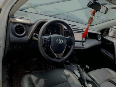 15年丰田RAV4荣放SUV