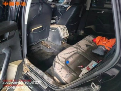 18年大众帕萨特小型车