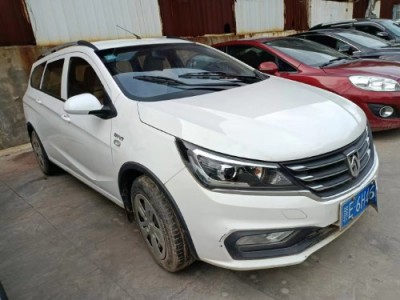 17年宝骏宝骏310SUV