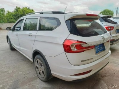 17年宝骏宝骏310SUV