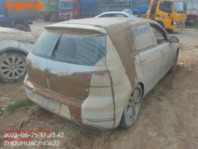 18年大众高尔夫中型车
