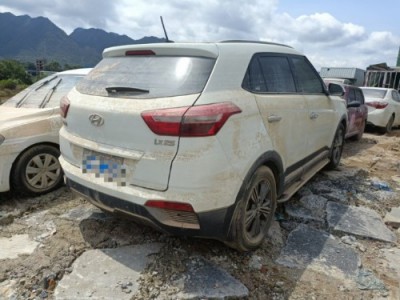 16年现代现代ix25SUV
