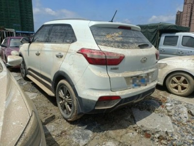 16年现代现代ix25SUV