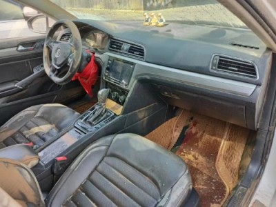 20年大众凌渡中型车
