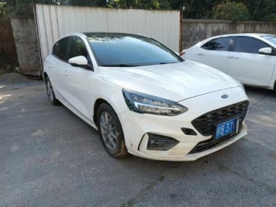 21年福特福克斯小型车