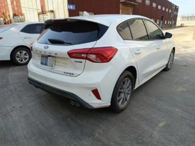 21年福特福克斯小型车