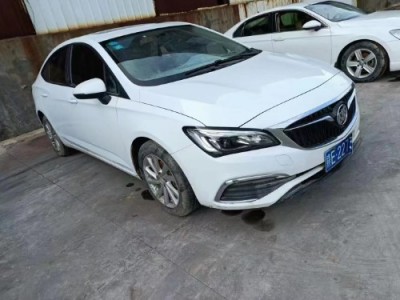 19年别克威朗小型车