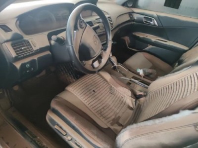 15年本田雅阁小型车