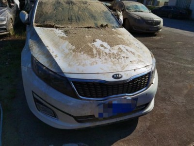 15年起亚起亚K5中型车