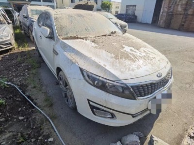 15年起亚起亚K5中型车