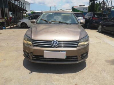 15年大众宝来小型车
