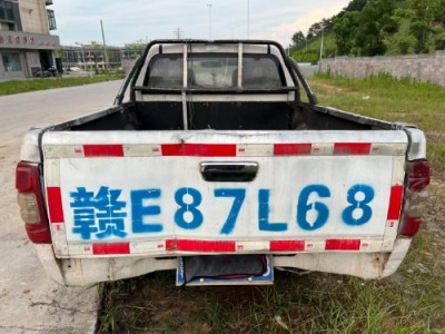 15年金龙金威皮卡