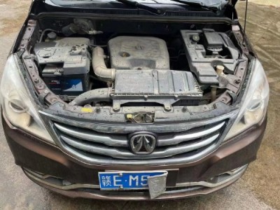 16年北汽威旺威旺M30SUV