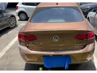 16年大众凌渡小型车