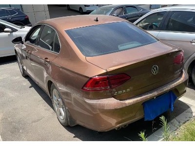 16年大众凌渡小型车