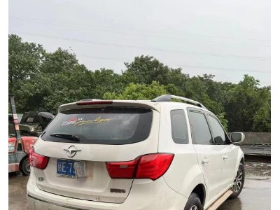 14年海马骑士SUV