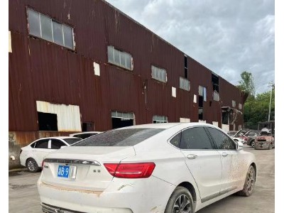17年吉利博瑞小型车