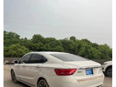 17年吉利博瑞小型车