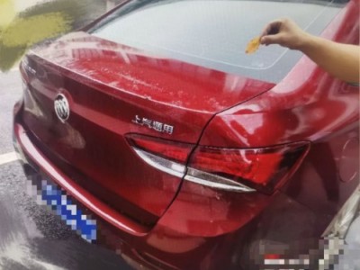 21年别克英朗小型车