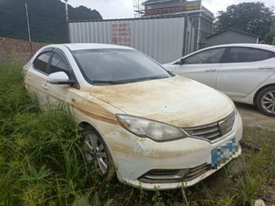 16年荣威荣威360小型车