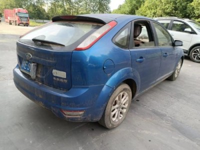 16年福特福克斯小型车